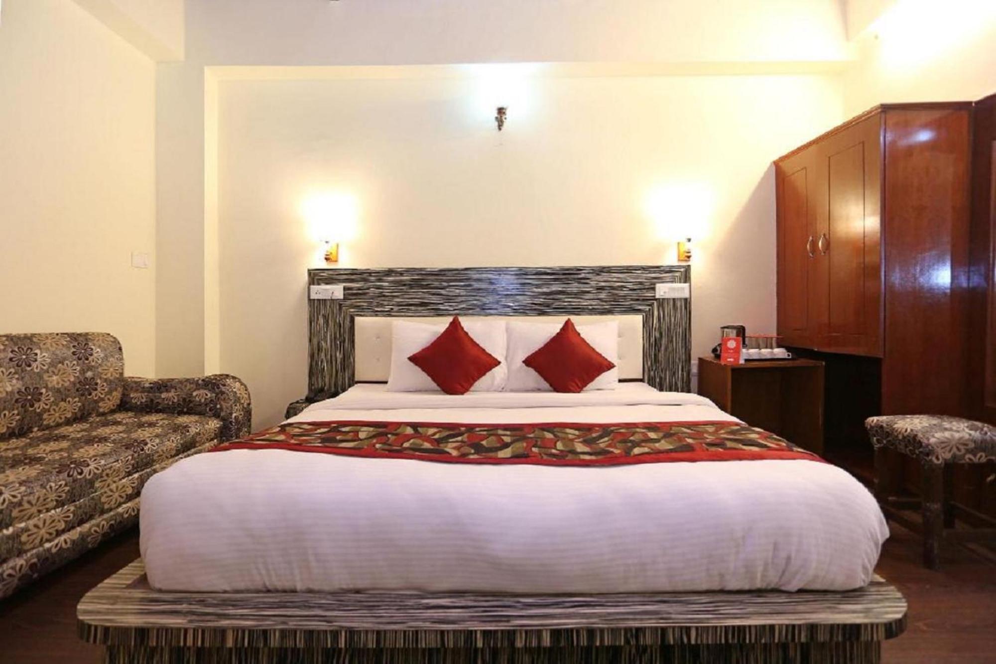 Goroomgo Moon Nainital Near Naini Lake - Parking & Lift Facilities -Hygiene And Spacious Room - Best Seller Экстерьер фото