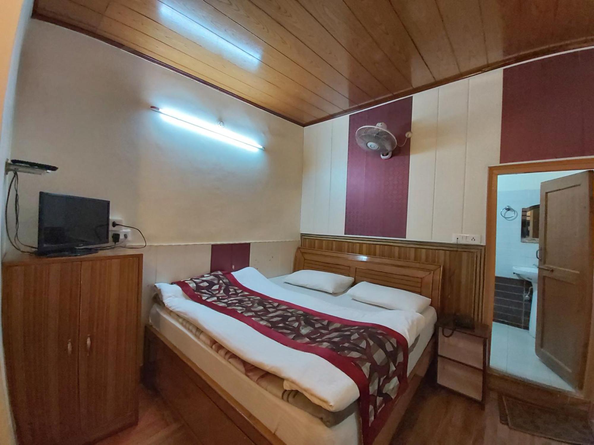 Goroomgo Moon Nainital Near Naini Lake - Parking & Lift Facilities -Hygiene And Spacious Room - Best Seller Экстерьер фото